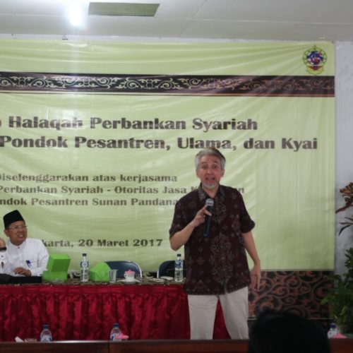 Duduk di Samping Kyai Dapat Berkah