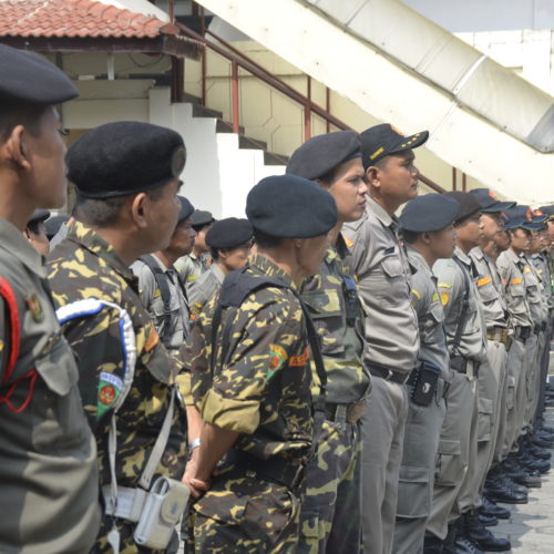 Humor: Banser yang Gagap Teknologi Humor: Banser yang Gagap Teknologi