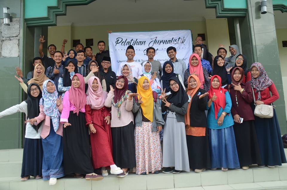 Hari Pers dan Tantangan Media Pesantren