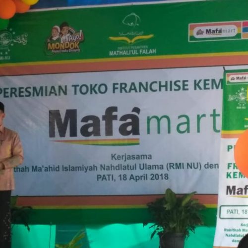 KH Abdul Ghaffar Rozin, Ketua Pengurus Pusat RMI PBNU, Rektor IPMAFA, dan Pengasuh PP Maslakul Huda Kajen Pati, dalam grand opening Mafamart menyatakan, pesantren mempunyai trilogi Kemandirian KH Abdul Ghaffar Rozin, Ketua Pengurus Pusat RMI PBNU, Rektor IPMAFA, dan Pengasuh PP Maslakul Huda Kajen Pati, dalam grand opening Mafamart menyatakan, pesantren mempunyai trilogi Kemandirian