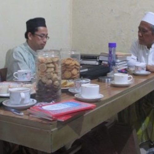 kiai aziz masyhuri bersama buku