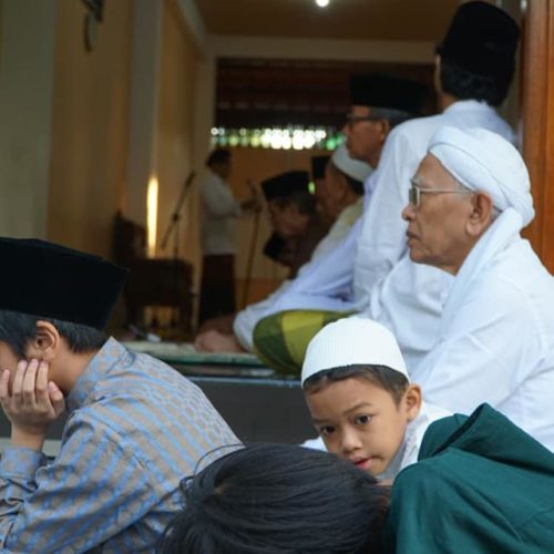 tawadlu'nya Gus Mus