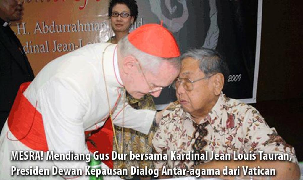 Gus Dur dan Jean Louis Tauran