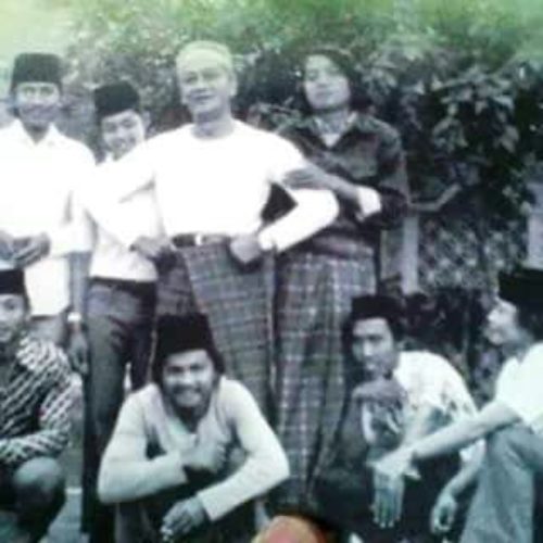 kiai ali maksum