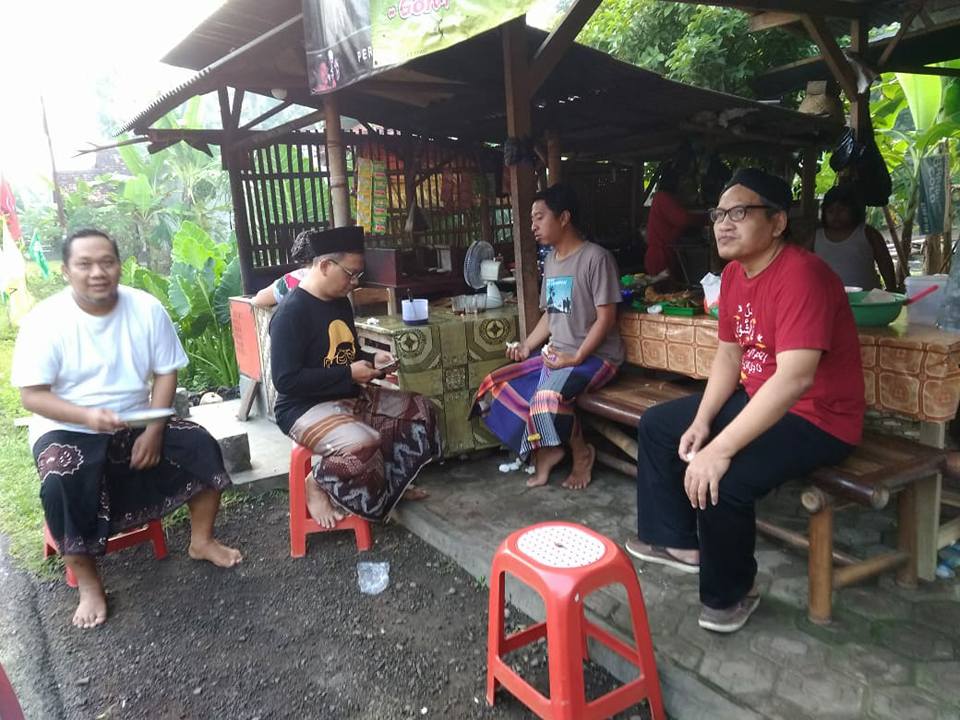 warga kampung munas