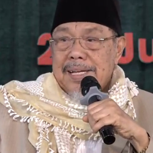 Kiai Tholchah Hasan