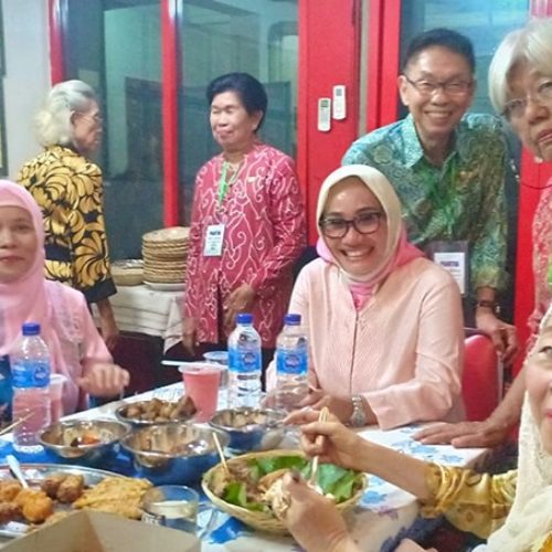 bukber ibu nyai sinta bukber ibu nyai sinta