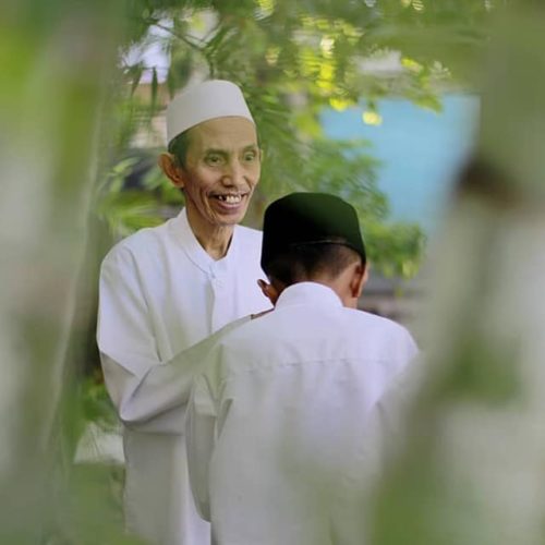 kiai zuhri paiton