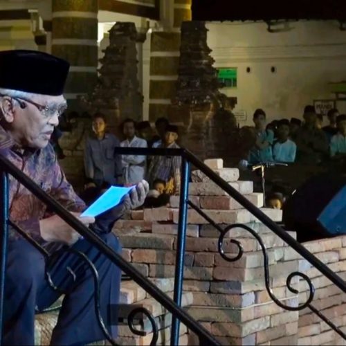 gus mus baca puisi gus mus baca puisi