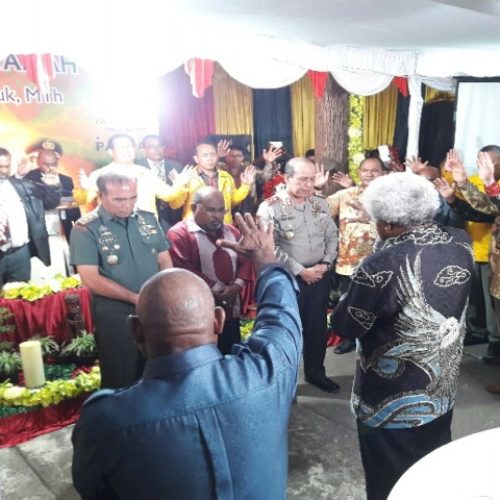 Pemerintah Papua Tolak FPI HTI Pemerintah Papua Tolak FPI HTI