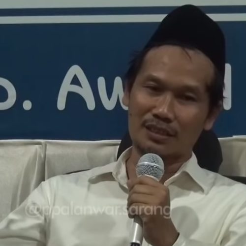 Gus Baha' Santri Lintas Zaman