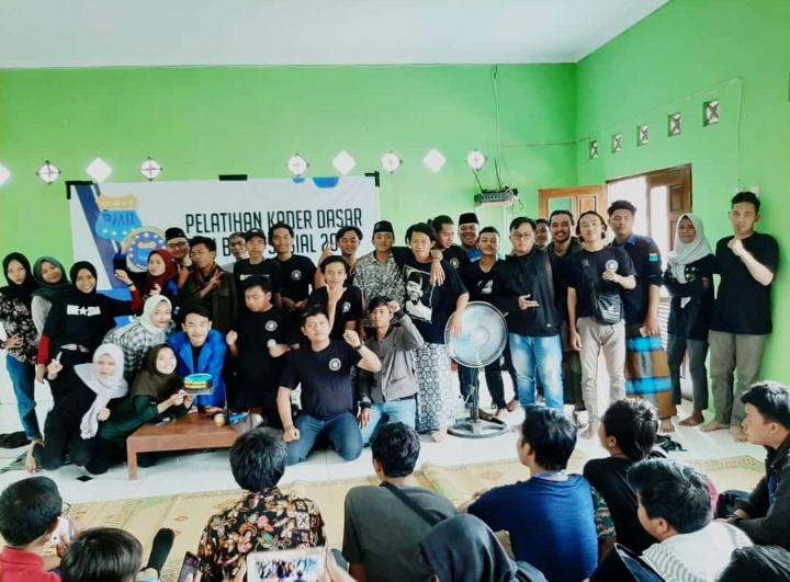Gelar PKD, PMII UIN Suka Ajak Para Peserta Bakti Sosial