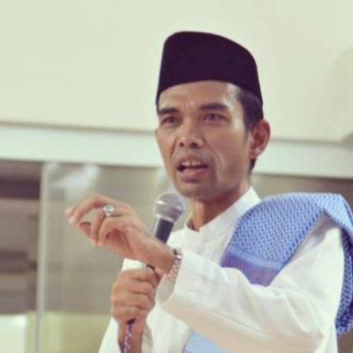 Mengapa UAS Diundang Jamaah Salahudin UGM, Ditolak Rektorat dan Diberi Karpet Merah UII
