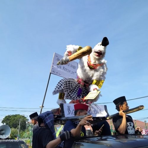 Meriahkan Grebeg Santri, Pondok Pesantren Ora Aji Usung Maskot Hanoman