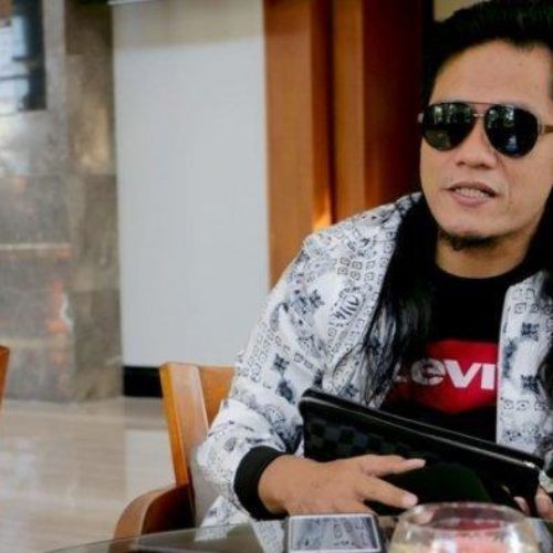 Rahasia Ketika Laki-laki Memanjangkan Rambutnya