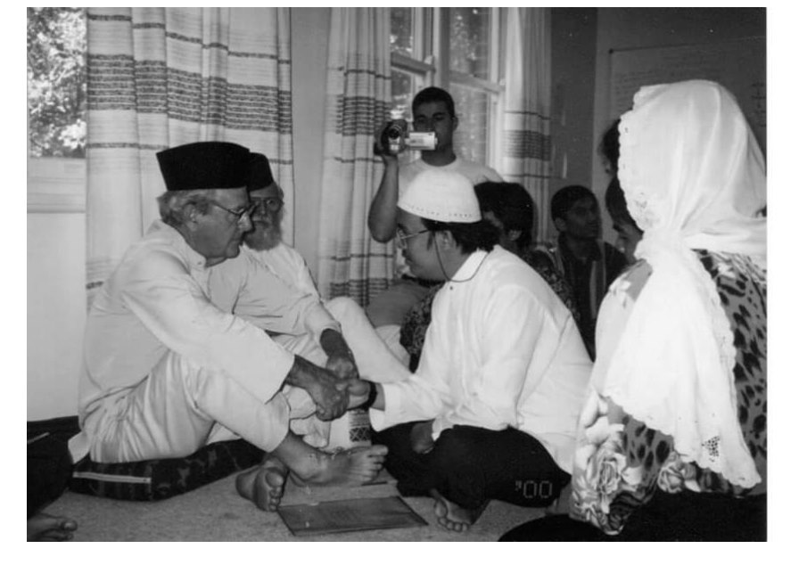Kisah Bule Australia Masuk Islam Karena Maulid Nabi