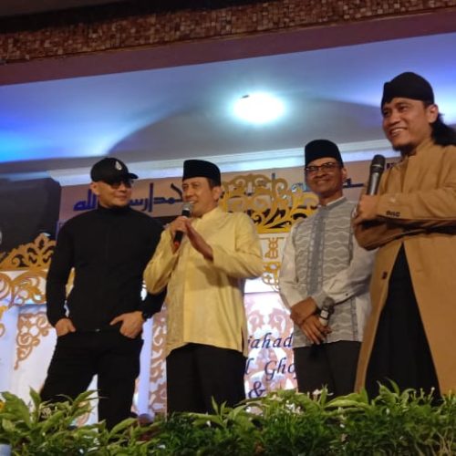 Hadiri HUT Ke-7 Pondok Pesantren Ora Aji, Dedy Corbuzier Islam itu Ramah dan Baik