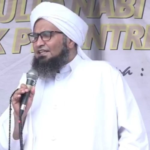 Habib Ali Al-Jufri berdakwah