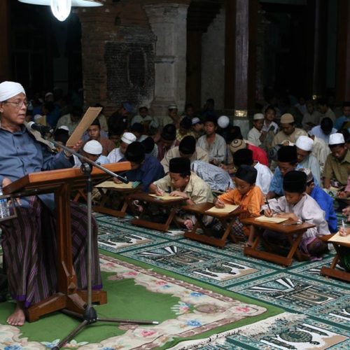 KH Ma'ruf Irsyad Kudus