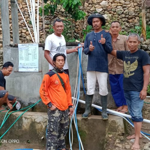 Bagana-GP Ansor NU Pundong Distribusikan Air ke Dusun Surotopo Bagana-GP Ansor NU Pundong Distribusikan Air ke Dusun Surotopo