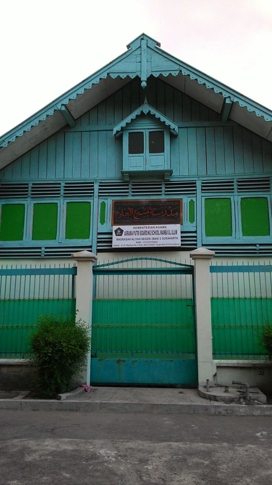 Kisah Memperkosa Di Madrasah Kiai Idris Jamseran dan Kisah Madrasah Mamba ul Ulum 