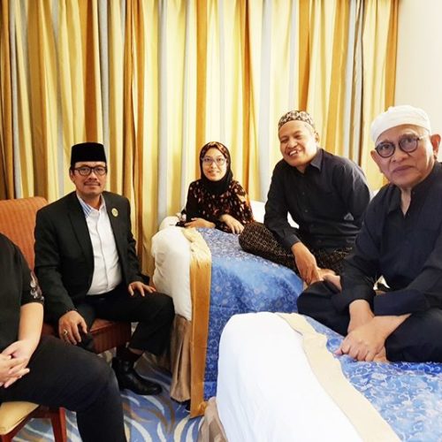 Dubes Arab Saudi Nyadong Berkah Doa Gus Mus di Makkah