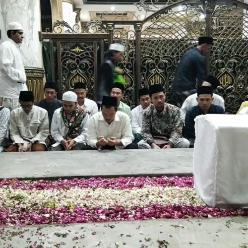 Ini Keajaiban Nyata Sholawat Syaikhona Kholil Bangkalan