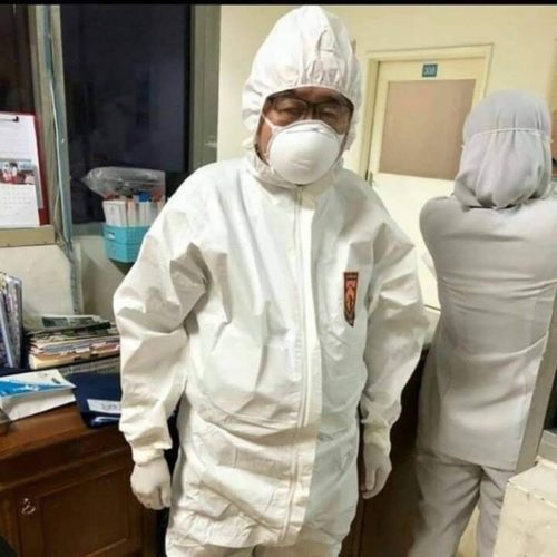 Dokter Handoyo, Sebatang Lilin di Tengah Gelapnya Corona Dokter Handoyo, Sebatang Lilin di Tengah Gelapnya Corona