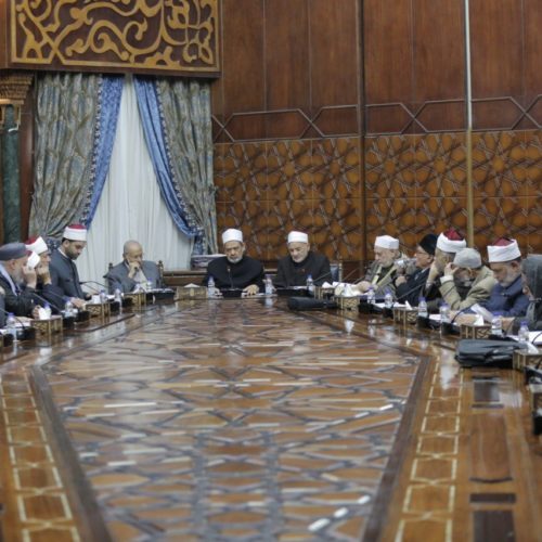 Fatwa Ulama Al-Azhar: Hentikan Sementara Shalat Jumat dan Shalat Jamaah untuk Cegah Corona