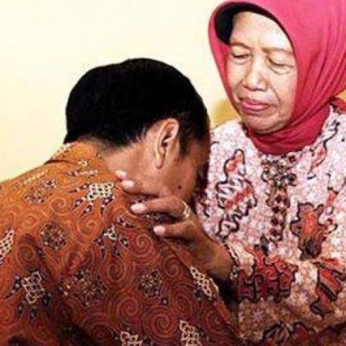 Ibunda Presiden Jokowi Wafat