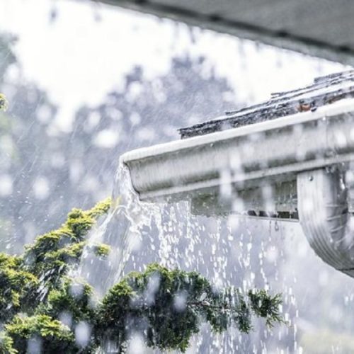 Ini Keistimewaan Air Hujan Bulan April, Obat Segala Penyakit