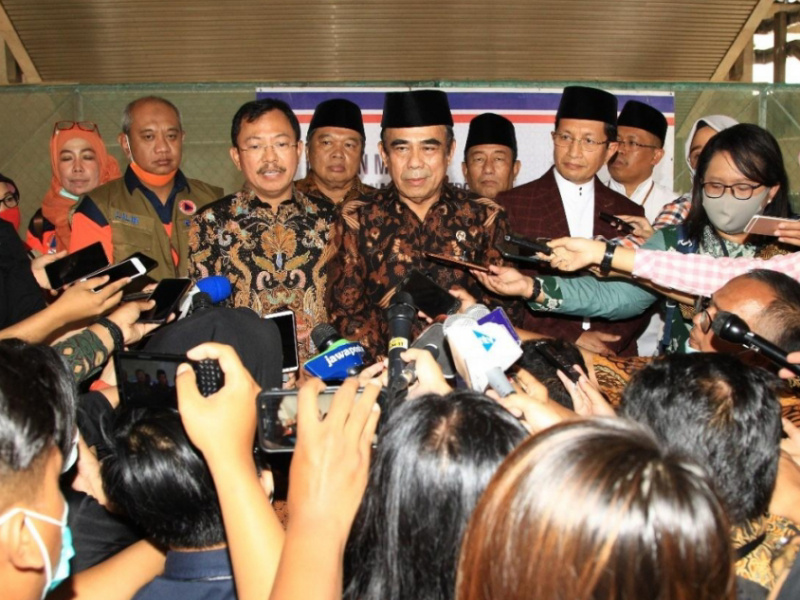 Cegah Corona, Menag Beri Imbauan Seluruh Masjid Untuk Menggulung Karpet