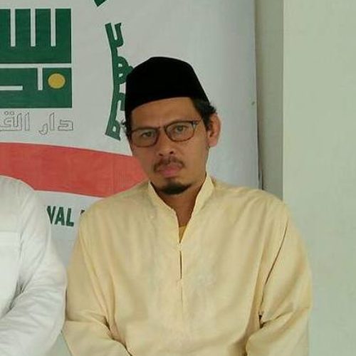 pengasuh pesantren mahasina bekasi