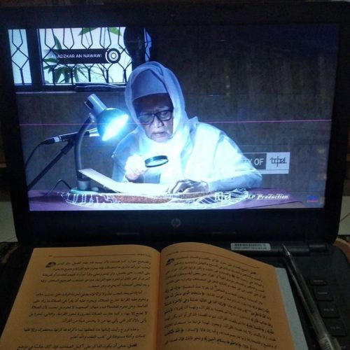 Bahagia Bisa Ngaji Via Online Bersama KH Anwar Mansur Lirboyo Bahagia Bisa Ngaji Via Online Bersama KH Anwar Mansur Lirboyo
