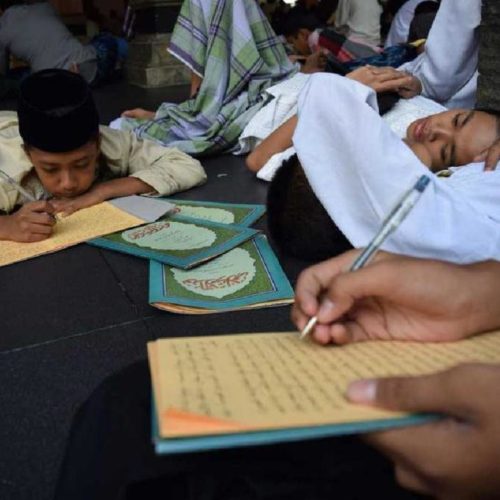 Makna, Hukum, dan Ayat Puasa, Juga Asal-usul Nama Bulan Ramadhan