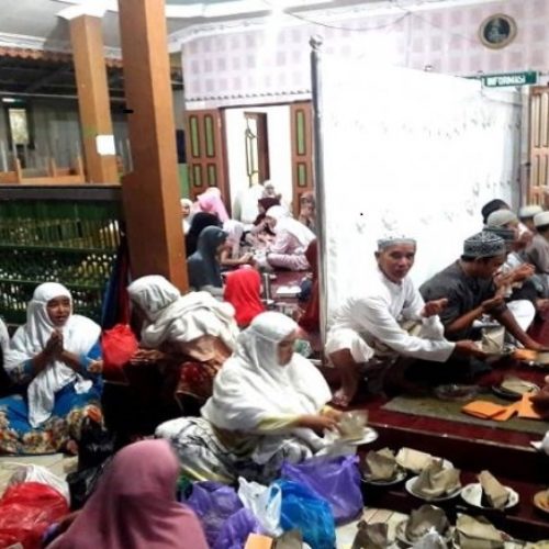 Tradisi Unik Sambut Malam Nisfu Sya'ban Masyarakat Paringin Kalimantan Selatan