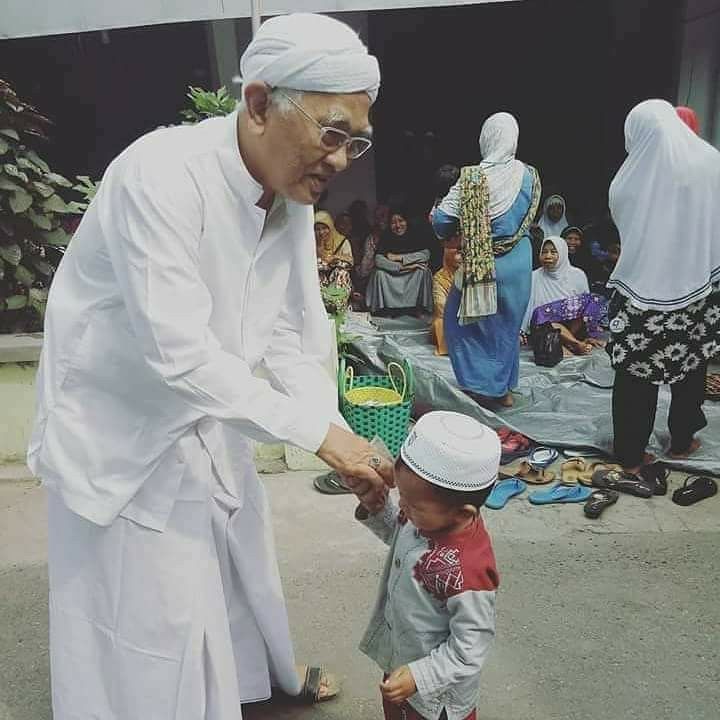 Nasehat Hidup Gus Mus untuk Meruntuhkan Keangkuhan Manusia