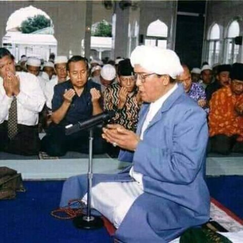 Abah Guru Sekumpul: Ingin Puasa Tidak Merasa Haus, Baca Doa Ini