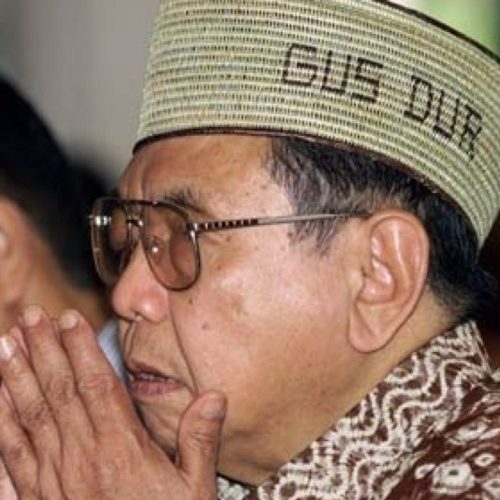 Alami Cobaan Berat, Ibu Muslimat NU Kebumen Bertemu Gus Dur dalam Mimpi