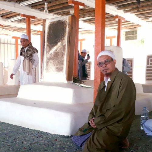 Mengenal Imam Al-Haddad: Lahir, Belajar, Kitab Karyanya, Sampai Wafatnya