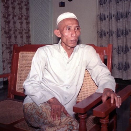 Nuzulul Qur’an Menurut Kiai Sahal Mahfudh Nuzulul Qur’an Menurut Kiai Sahal Mahfudh