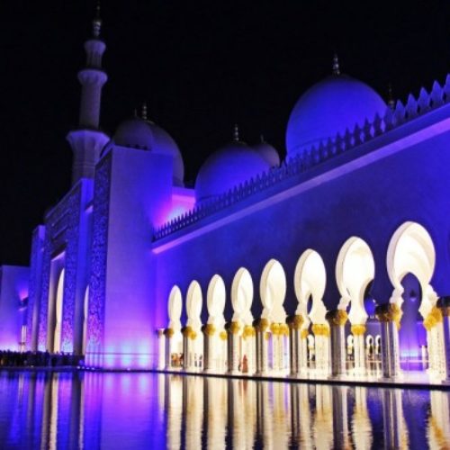 Tata Cara Iktikaf Pengertian, Syarat Rukun dan Bacaan Niat Iktikaf Arab Latin