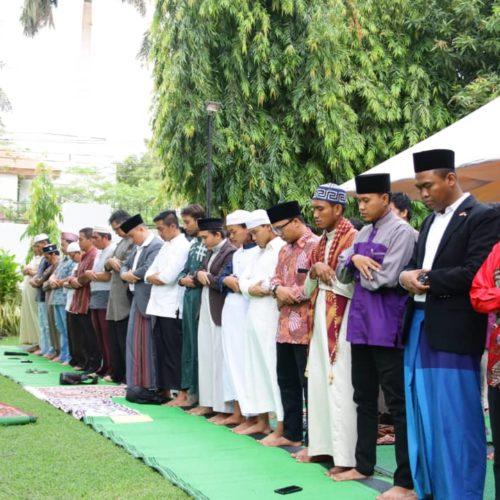 Tata Cara Shalat Idul Fitri di Masjid dan di Rumah, Dilengkapi Panduan Contoh Khutbah