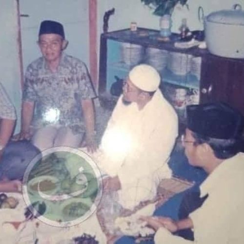 Kisah Gus Dur Jalankan Amanah Mbah Liem Kunjungi Kiai Muhtadi Langring
