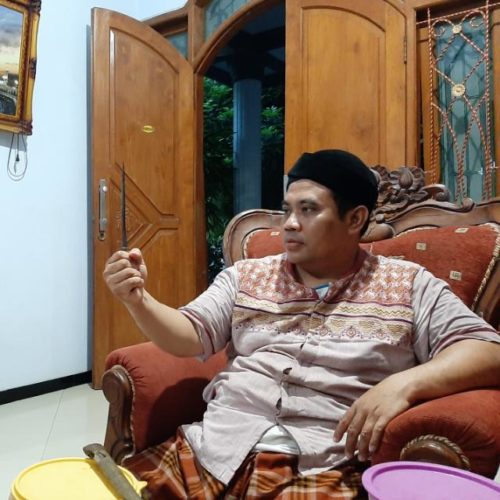 Kisah Kiai Ceret dengan 5 Pesantren Mengontrak Rumah Kisah Kiai Ceret dengan 5 Pesantren Mengontrak Rumah