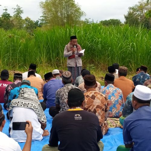 Warga Desa Suwaduk Selenggarakan Shalat Istisqa Warga Desa Suwaduk Selenggarakan Shalat Istisqa