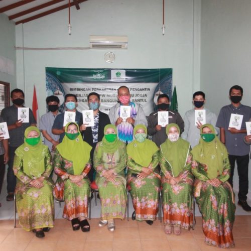 PW Muslimat NU DIY Adakan Bimbingan Kepada 20 Pasang Calon Pengantin
