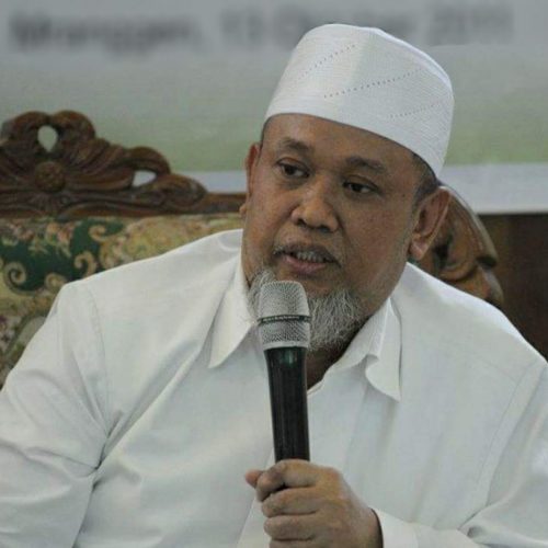 Kiai Hanif Muslih Pesantren Futuhiyyah Mranggen Demak Wafat