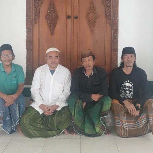 Pentingnya Mengabarkan Makam Waliyullah