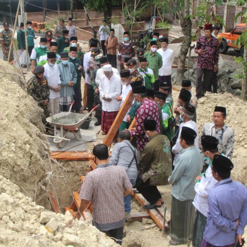 Peletakan Batu Pertama Gedung NU Pajangan